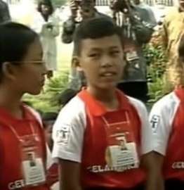 Masih Ingat Bocah SD yang Tanya ke Soeharto 'Kenapa Presiden Cuma 1?' Banyak Dicari, Ternyata Nasibnya Memprihatinkan
