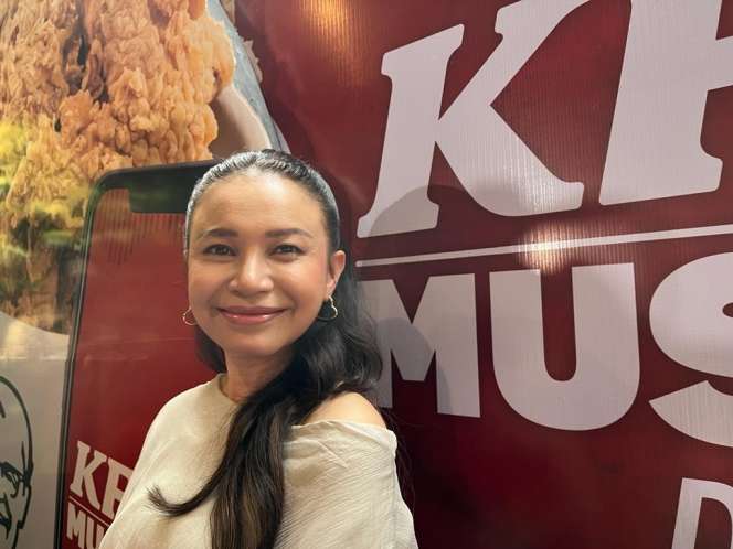 Potret Senyum Sumringah Rossa saat Lagunya Viral Sebelum Dirilis