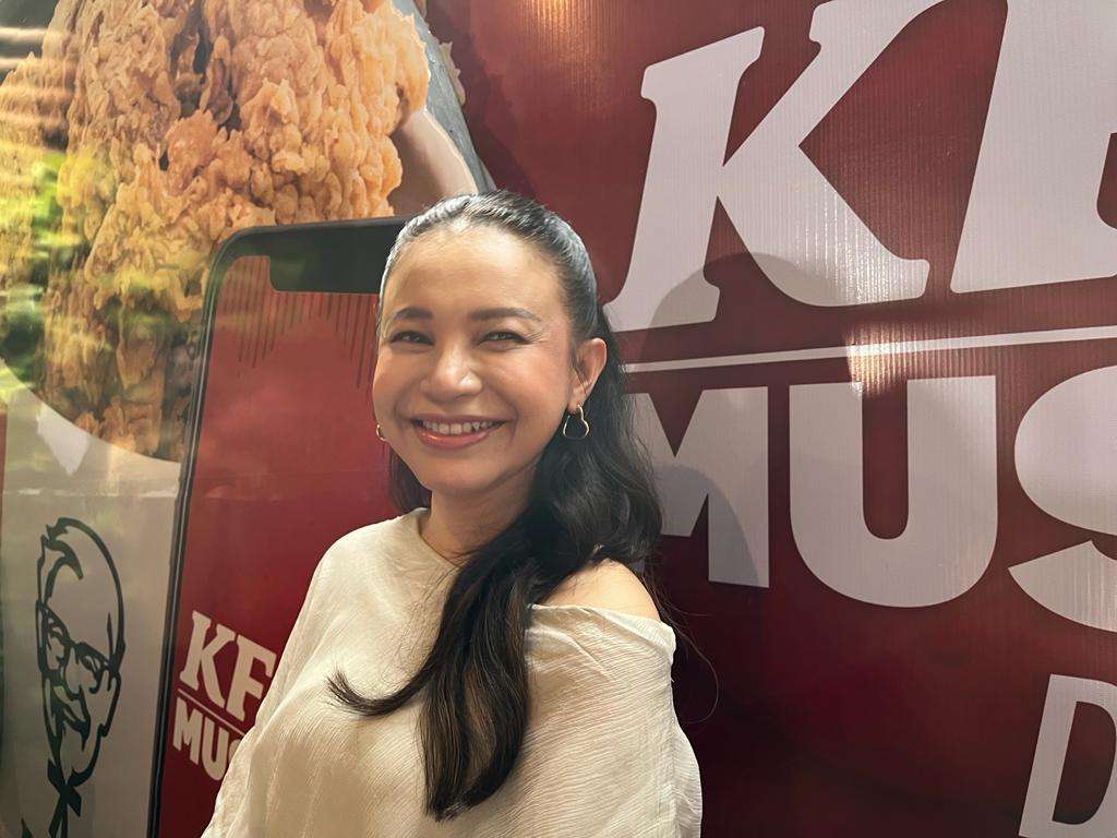 Potret Senyum Sumringah Rossa saat Lagunya Viral Sebelum Dirilis