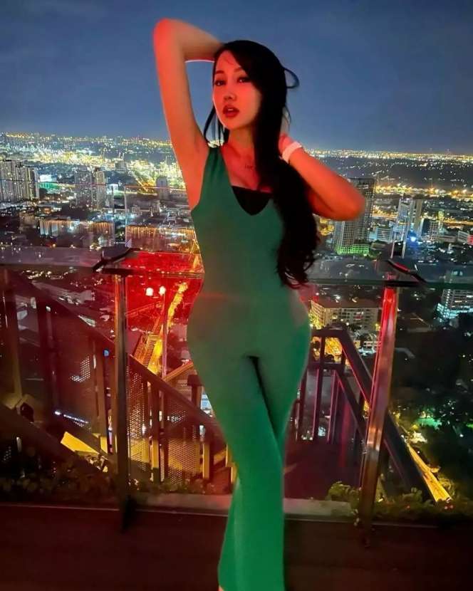 9 Potret Terbaru Lucinta Luna Usai Turun Bobot 19 Kg & 18 Kali Oplas, Dipuji Mirip Artis Korea!