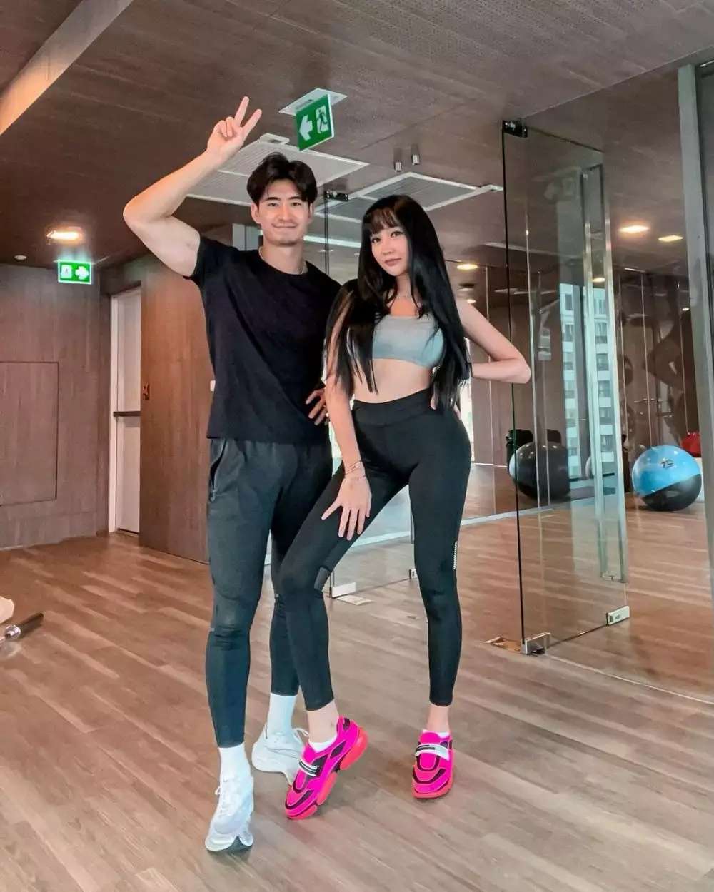 9 Potret Terbaru Lucinta Luna Usai Turun Bobot 19 Kg & 18 Kali Oplas, Dipuji Mirip Artis Korea!