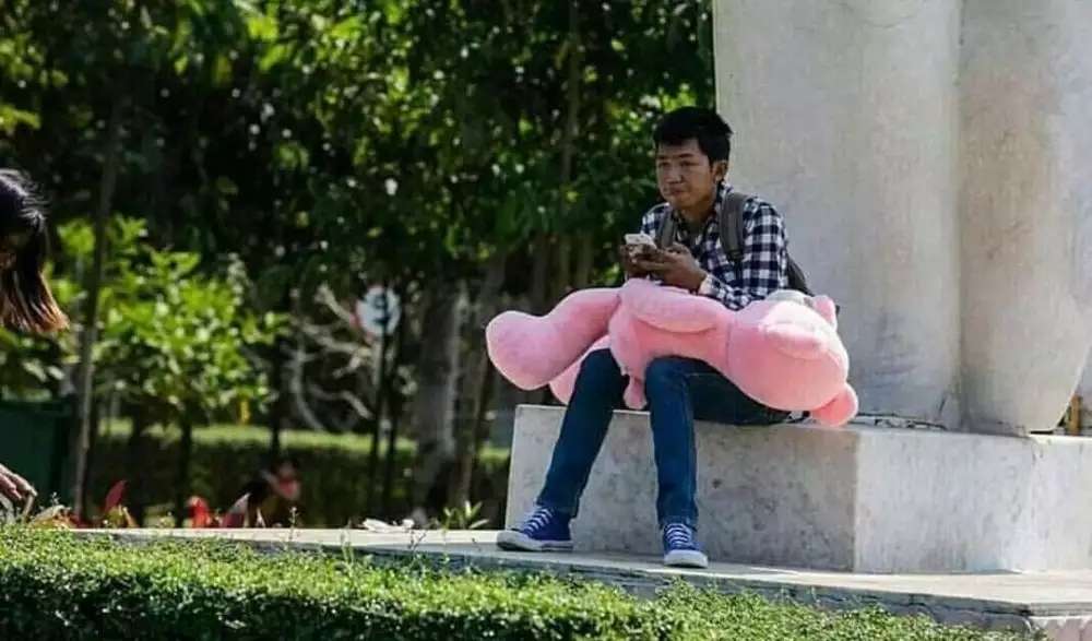 10 Potret ini Mengandung Bawang, Jangan Lihat Jika Tak Ingin Nangis, Terakhir Nyesek Parah!