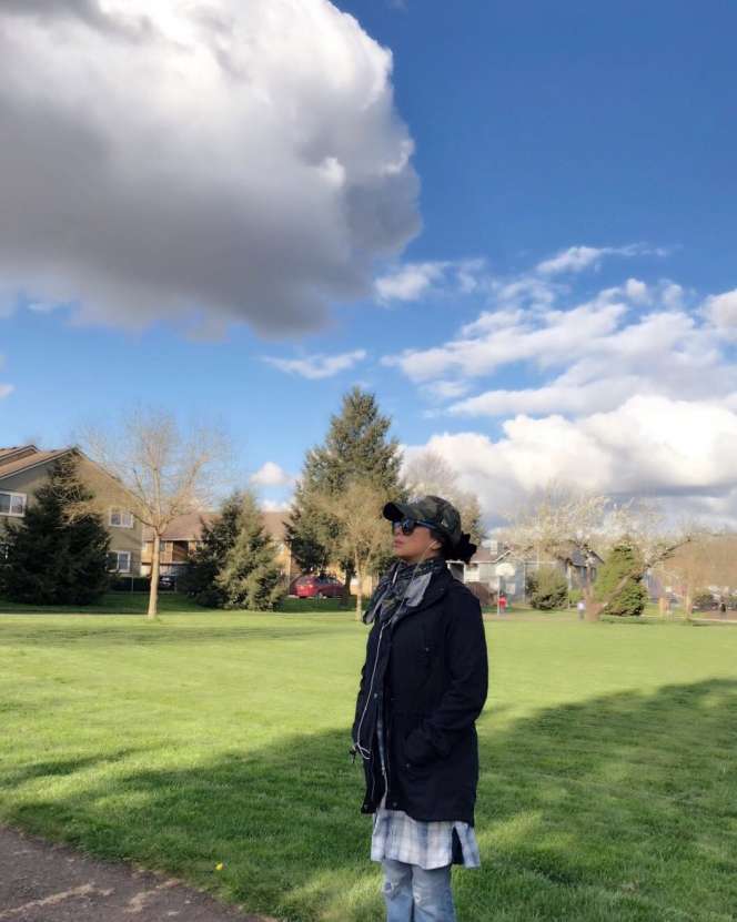 Jarang Dikenal! 10 Potret Rachel Azhari, Adik Ayu Azhari yang Tak Jadi Artis, Paling Beda!