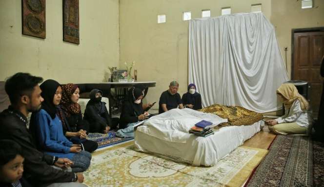 Potret Rumah Mendiang Aminah Cendrakasih ` Mak Nyak`, Ternyata Sederhana Banget!