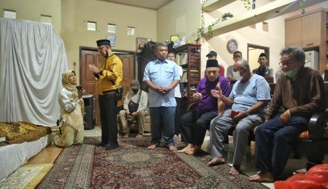 Potret Rumah Mendiang Aminah Cendrakasih ` Mak Nyak`, Ternyata Sederhana Banget!