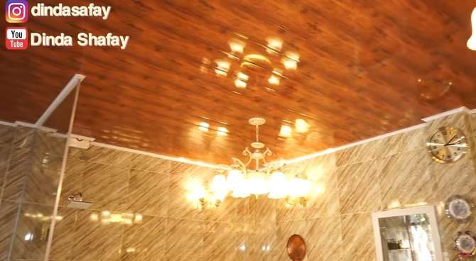 10 Potret Kamar Mandi Rp1 Miliar Dinda Shafay yang Dihujat Netizen, Sampai Kesetnya Berlapis Emas!