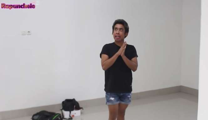 Masih Ingat Mimi Peri `Si Bidadari Kayangan`? Dulu Tinggal di Rumah Berdinding Kayu, Kini Nasibnya Berubah Drastis!