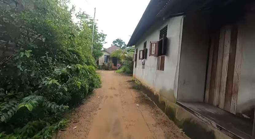 Potret Kampung Arab di Pedalaman Kalimantan, Warganya Cantik-cantik, Rumahnya Unik!