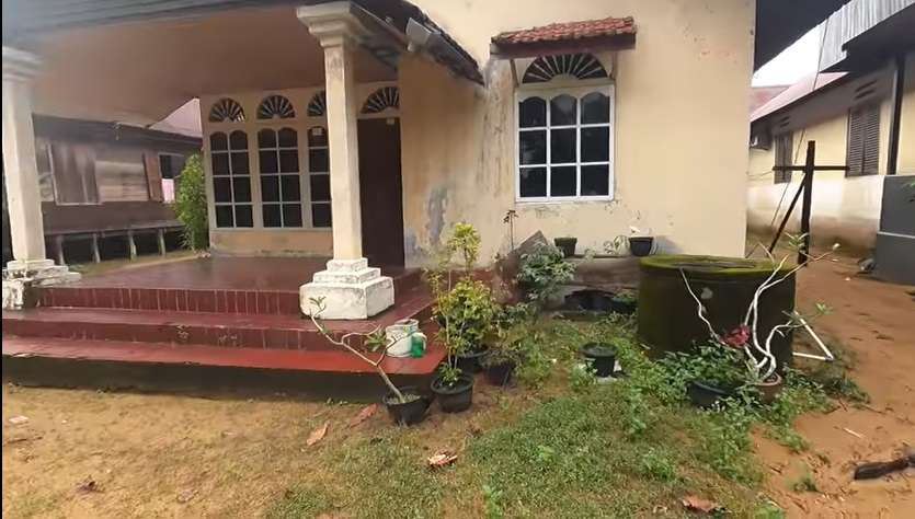 Potret Kampung Arab di Pedalaman Kalimantan, Warganya Cantik-cantik, Rumahnya Unik!