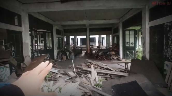 10 Potret Pabrik Perhiasan Terbengkalai, Ada Piramida Berisi Barang-Barang Mengerikan, Dilarang Tertawa di Sini!