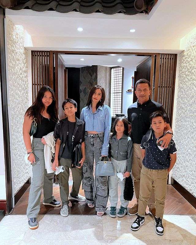 Bikin Melongo! Potret Natasha Dewanti di Usia 44 Tahun
