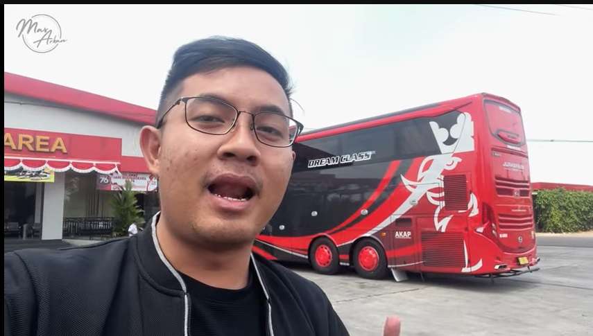 Potret Bus Mewah Juragan99 Trans, Hanya Berisi 11 Penumpang, Kamarnya bak Apartemen!
