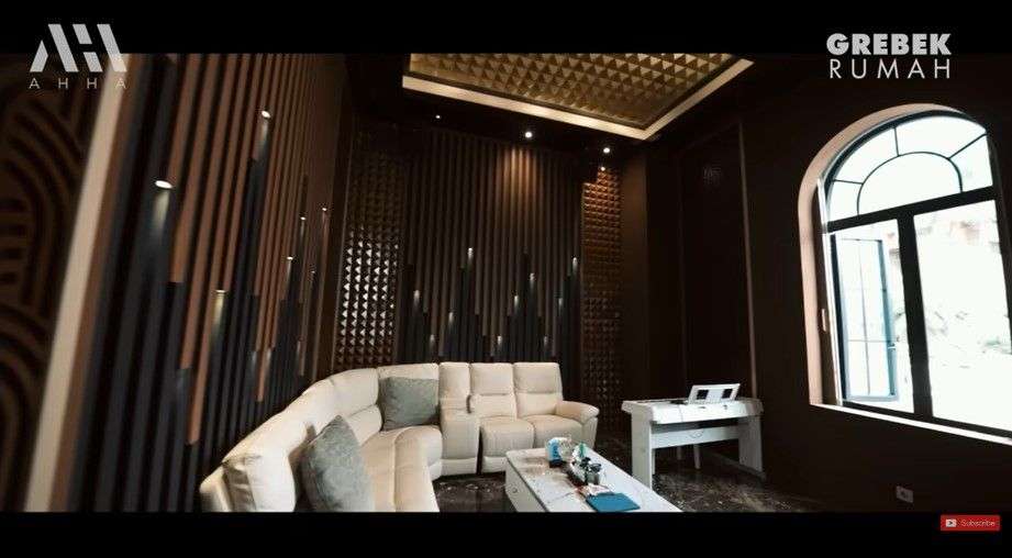 Potret Rumah Baru Eko Patrio Seharga Rp150 M, Kolam Renangnya Beda dari yang Lain!