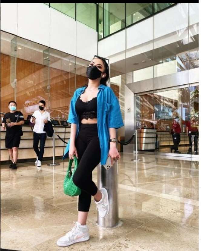 Masih Ingat Ayu Aulia yang Dulu Heboh Percobaan Bunuh Diri? Kini Dituding Jadi Penyebab Viral Video Syur Zikri Daulay!