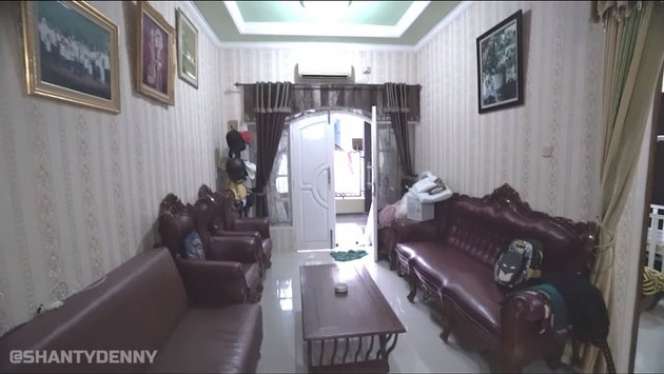 Potret Rumah Pertama Denny Cagur, Ternyata Beda Banget, Bak Bumi dan Langit!