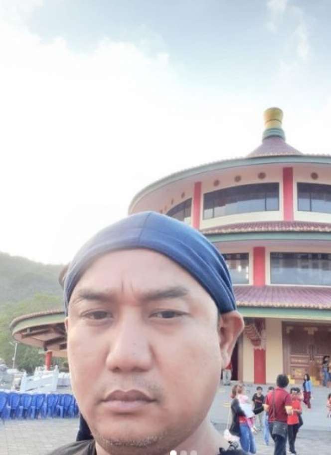 Dulu Jadi Tukang Rongsokan, Kini Hidup Artis Ini Berubah Drastis, Ternyata Punya Dua Istri!