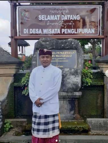 Dulu Jadi Tukang Rongsokan, Kini Hidup Artis Ini Berubah Drastis, Ternyata Punya Dua Istri!