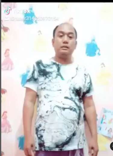 Dulu Jadi Tukang Rongsokan, Kini Hidup Artis Ini Berubah Drastis, Ternyata Punya Dua Istri!
