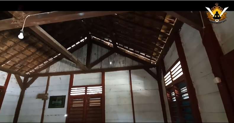 10 Potret Rumah Gus Samsudin di Kampung, Jauh dari Mewah, Reyot Berdinding Anyaman Bambu