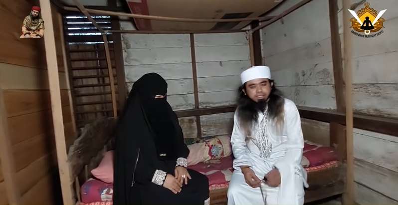 10 Potret Rumah Gus Samsudin di Kampung, Jauh dari Mewah, Reyot Berdinding Anyaman Bambu