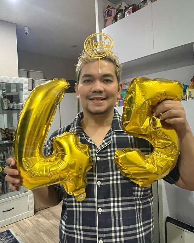 8 Potret Terakhir Indra Bekti Sebelum Alami Pendarahan Otak, Netizen Temukan Kejanggalan!