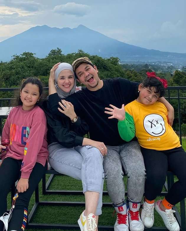 8 Potret Terakhir Indra Bekti Sebelum Alami Pendarahan Otak, Netizen Temukan Kejanggalan!