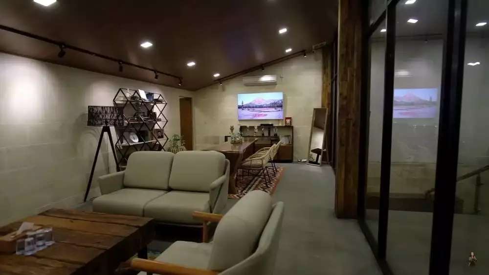 10 Potret Kantor Mewah Baim Wong Hasil Renovasi Rumah Kosong 15 Tahun, Ada Air Terjunnya, Keren Abis!