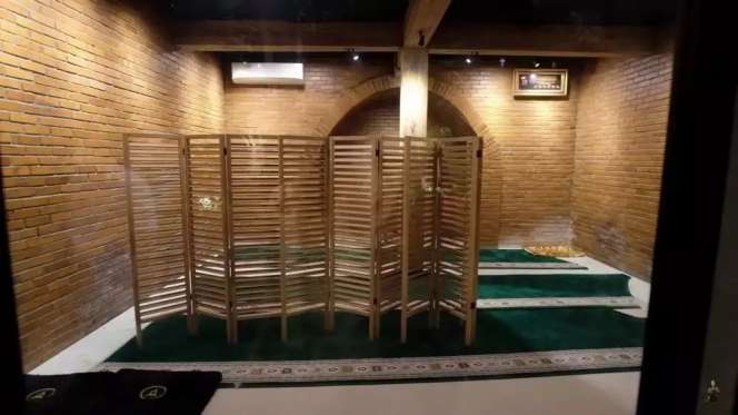 10 Potret Kantor Mewah Baim Wong Hasil Renovasi Rumah Kosong 15 Tahun, Ada Air Terjunnya, Keren Abis!