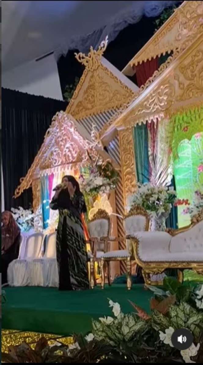Masih Ingat Evie Tamala? Dulu Penyanyi Dangdut Kondang, Begini Kabar Terbarunya!