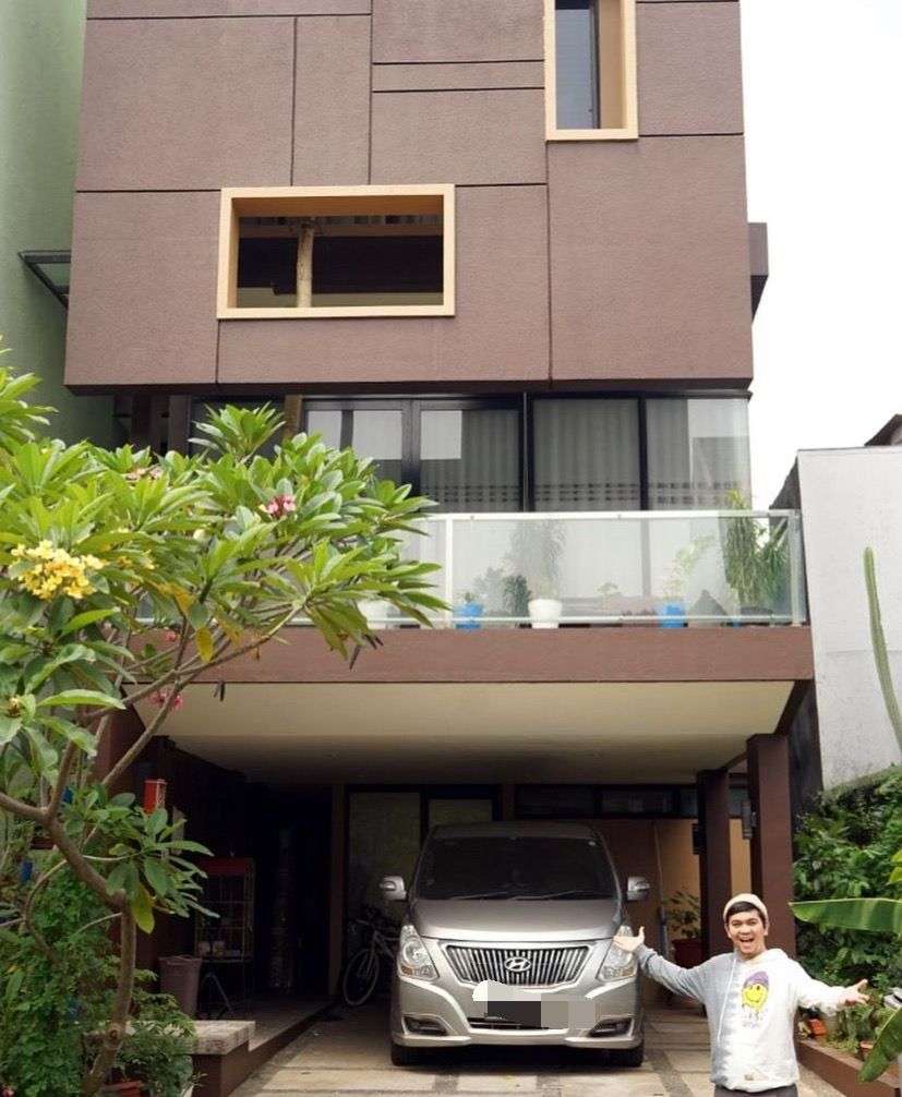 Istri Galang Dana, 10 Potret Rumah Mewah Indra Bekti ini Ramai Dihujat, Harga Rp2 Miliar Bak Istana!