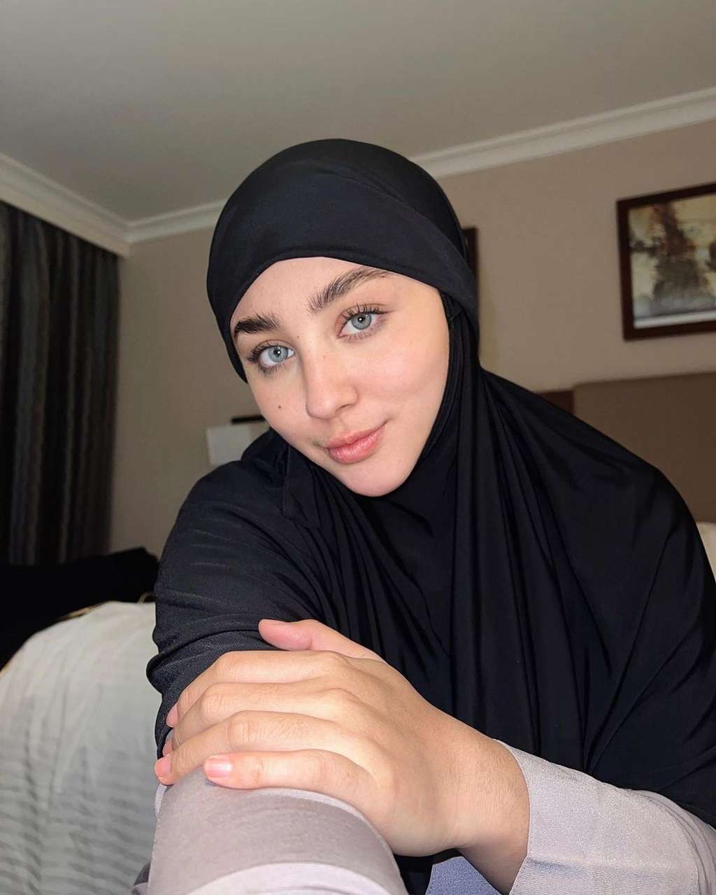 Potret Terbaru Margin Istri Ali Syakieb yang Kini Mantap Berhijab, Cantiknya Kebangetan!