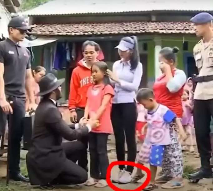 Potret Kocak Soraya Rasyid Saat Jadi Host Uang Kaget, Aksinya Di Luar Dugaan!