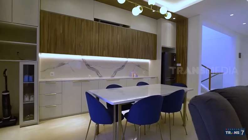 10 Potret Rumah Mewah Bos Skincare Valencia Nathania, Jadi Konglomerat Gegara Jerawat!