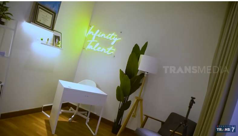 10 Potret Rumah Mewah Bos Skincare Valencia Nathania, Jadi Konglomerat Gegara Jerawat!