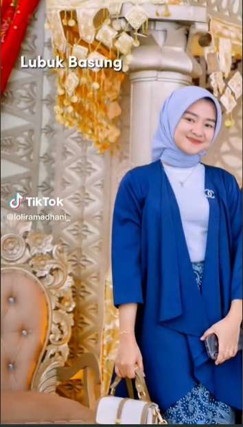 Potret Gadis Minang Bersuara Merdu yang Ramai Dicari Netizen, Kini Sosoknya Terungkap!