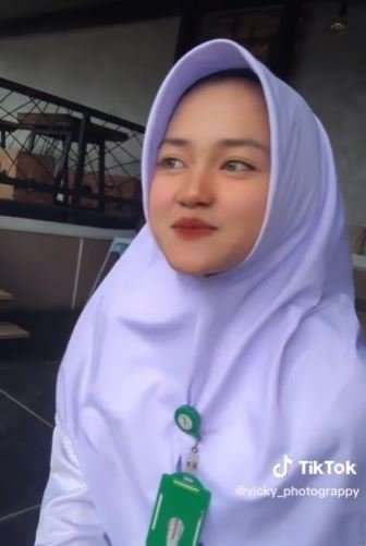 Potret Gadis Minang Bersuara Merdu yang Ramai Dicari Netizen, Kini Sosoknya Terungkap!