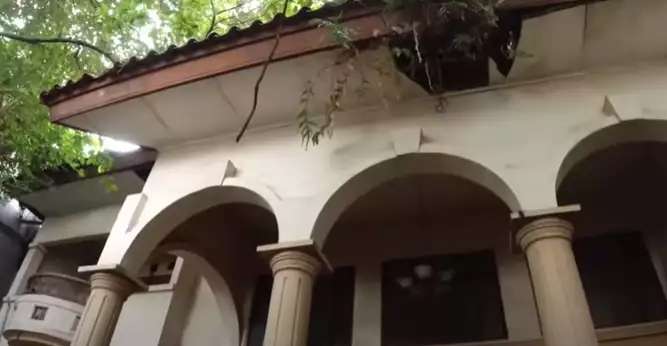 10 Potret Rumah Mewah Tiko & Ibu Eny Usai Dibersihkan, Dari Kumuh Kini Tampak Kemegahannya Bak Istana! 