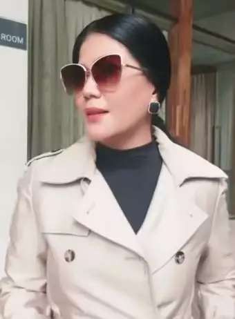 Ingat Ibu Tiri di `Sinetron Bawang Merah Bawang Putih` yang Kejam? 18 Tahun Berlalu, Kini Penampilan & Nasibnya Berubah Drastis