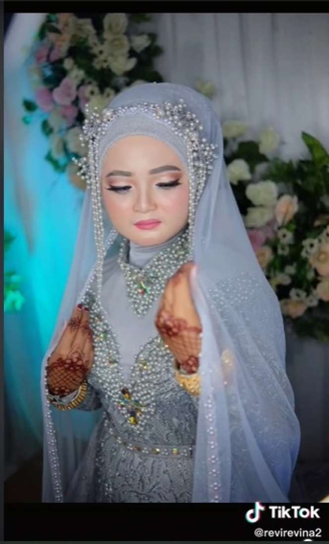 Potret Pengantin Perempuan Berwajah Sedih Saat Menikah, Ternyata Begini Kisahnya…