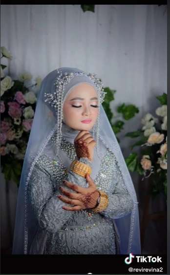 Potret Pengantin Perempuan Berwajah Sedih Saat Menikah, Ternyata Begini Kisahnya…