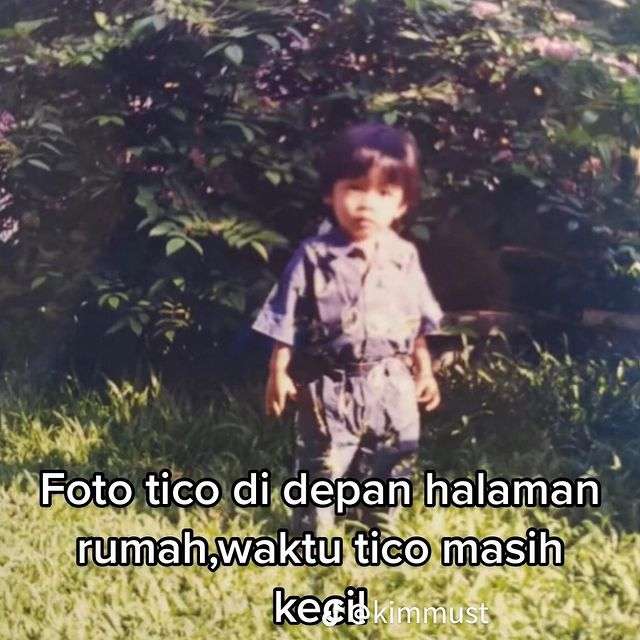 Potret Tiko Bersama Bu Eny dan Sang Ayah saat Masih Kecil, The Real Orang Kaya!