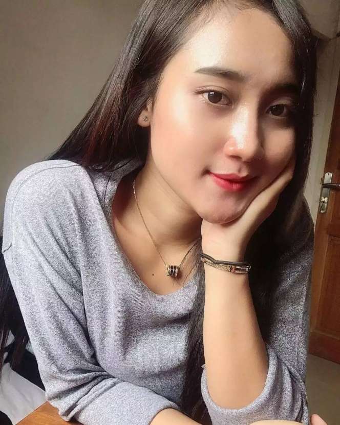 Manglingin! Potret Keseharian Yeni Inka Sang Ratu Ambyar 