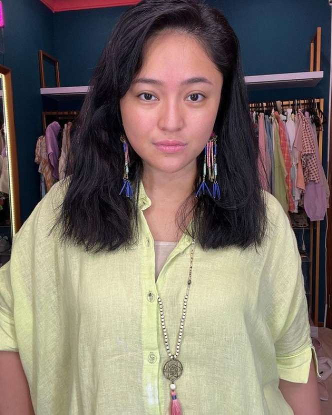 Potret Marshanda Pajang Penampilan Polos Tanpa Riasan