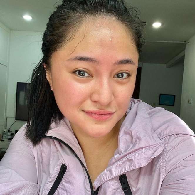 Potret Marshanda Pajang Penampilan Polos Tanpa Riasan