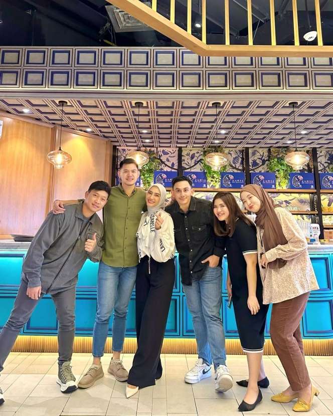 Ingat Mama Lita MasterChef yang Viral Gegara Goda Chef Juna? Suami Meninggal Kini Pacaran dengan Artis Ganteng ini?