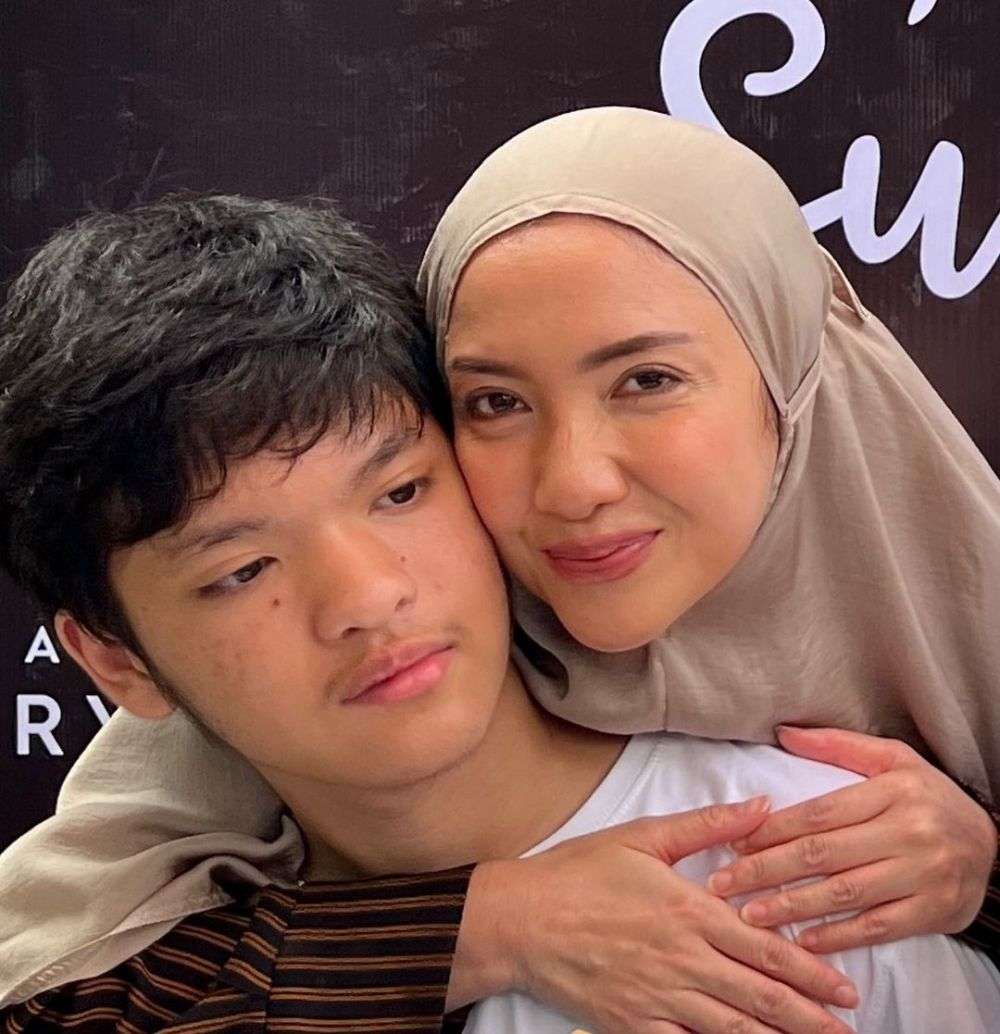 Masih Ingat Tia Ivanka `Mbak Yul`? Ratu Sinetron 90-an & Pernah Didekati Raffi Ahmad, Kini Nasibnya Bikin Nyesek