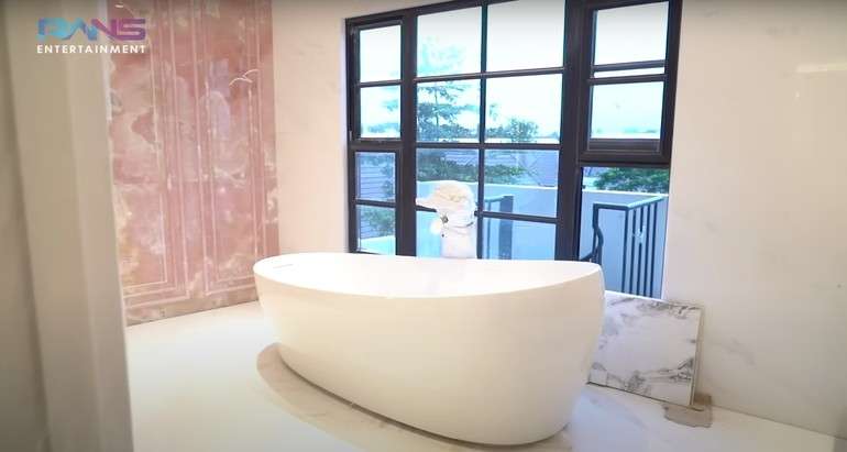 10 Potret Isi Rumah Raffi Ahmad Hampir Selesai Dibangun, Taman Bermain Anak Bikin Salfok, Super Mewah! 