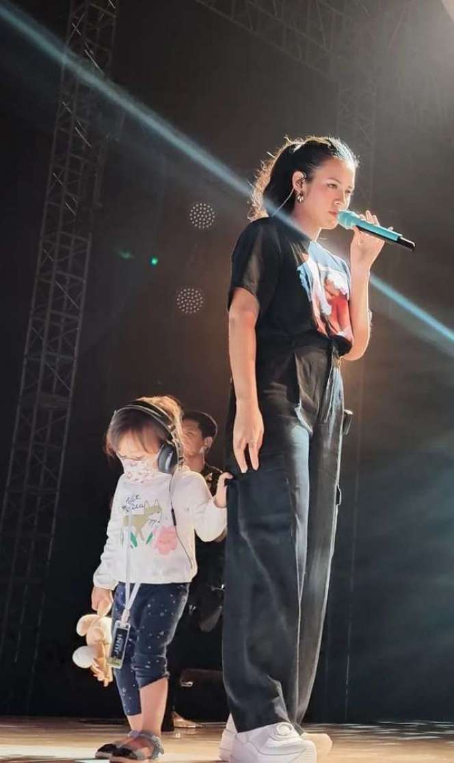 Demi Jaga Privasi, Sederet Seleb Konsisten Sembunyikan Wajah Anak di Medsos