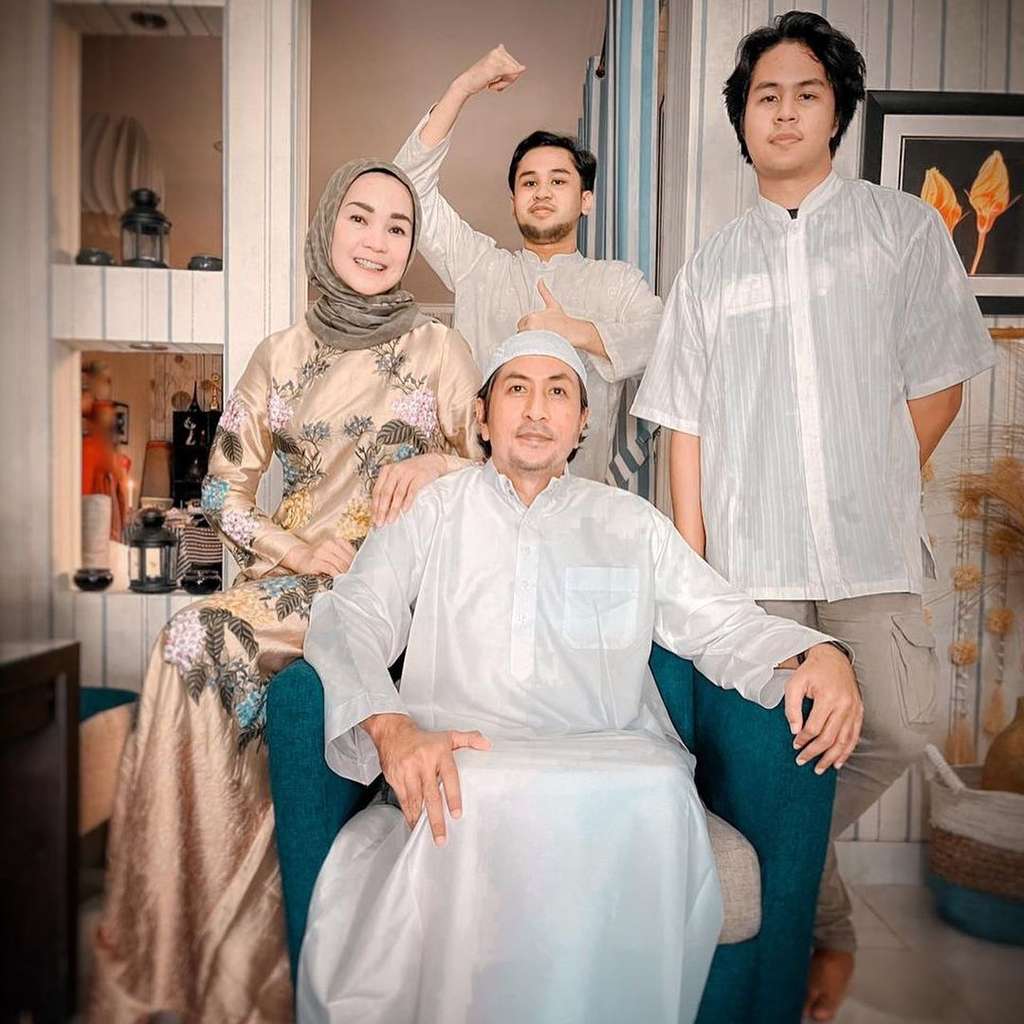 Potret Elva Marliah Pemeran Sita di Sinetron Si Doel, Berubah Jadi Sosialita