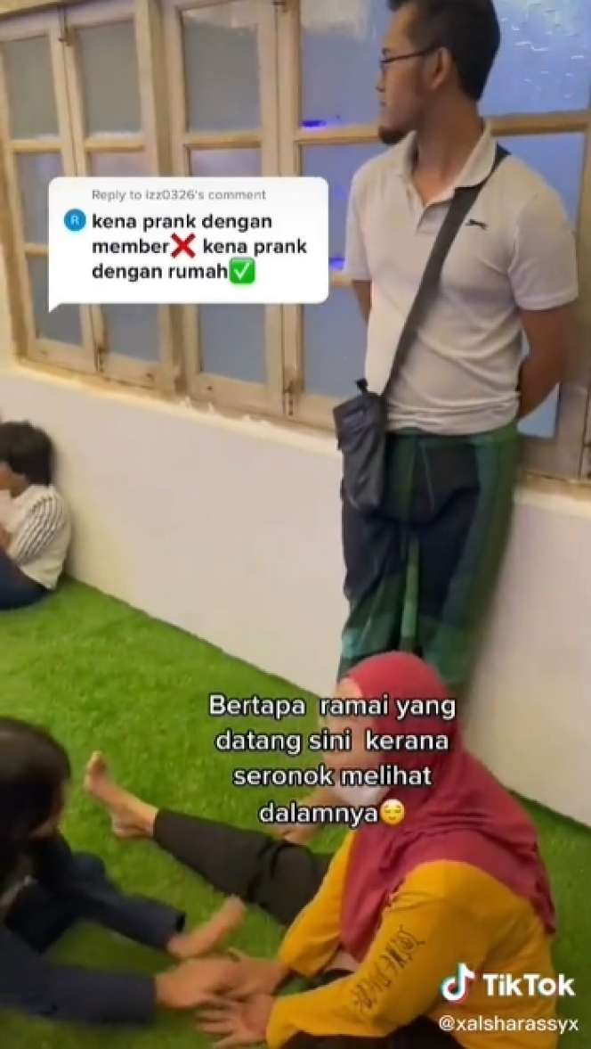 10 Potret Rumah Anti Sombong, Luar Kumuh Berantakan, Dalamnya Mewah Bak Masuk Toko IKEA!
